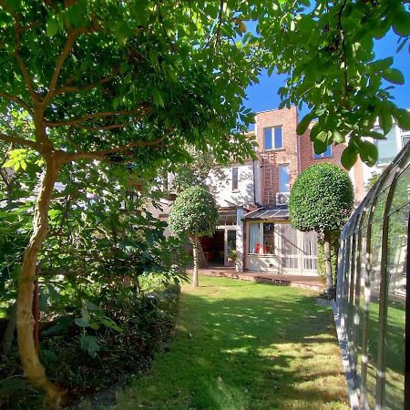 Bed & Breakfast Exterlaer Антверпен Екстериор снимка