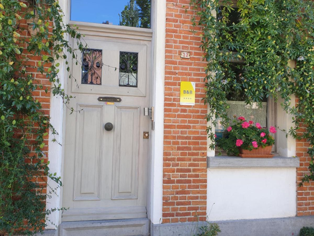 Bed & Breakfast Exterlaer Антверпен Екстериор снимка
