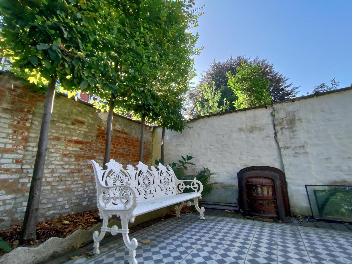 Bed & Breakfast Exterlaer Антверпен Екстериор снимка