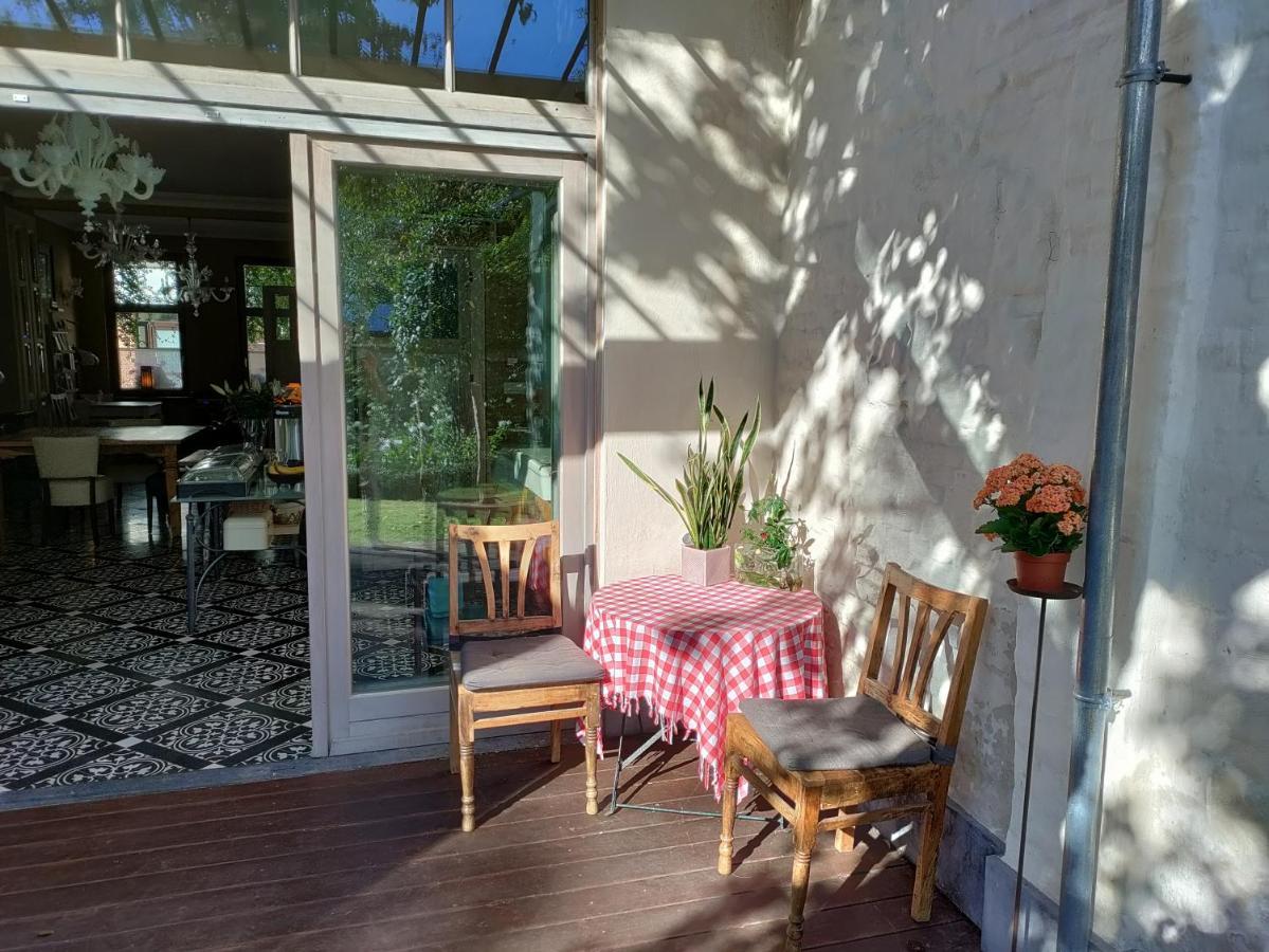Bed & Breakfast Exterlaer Антверпен Екстериор снимка